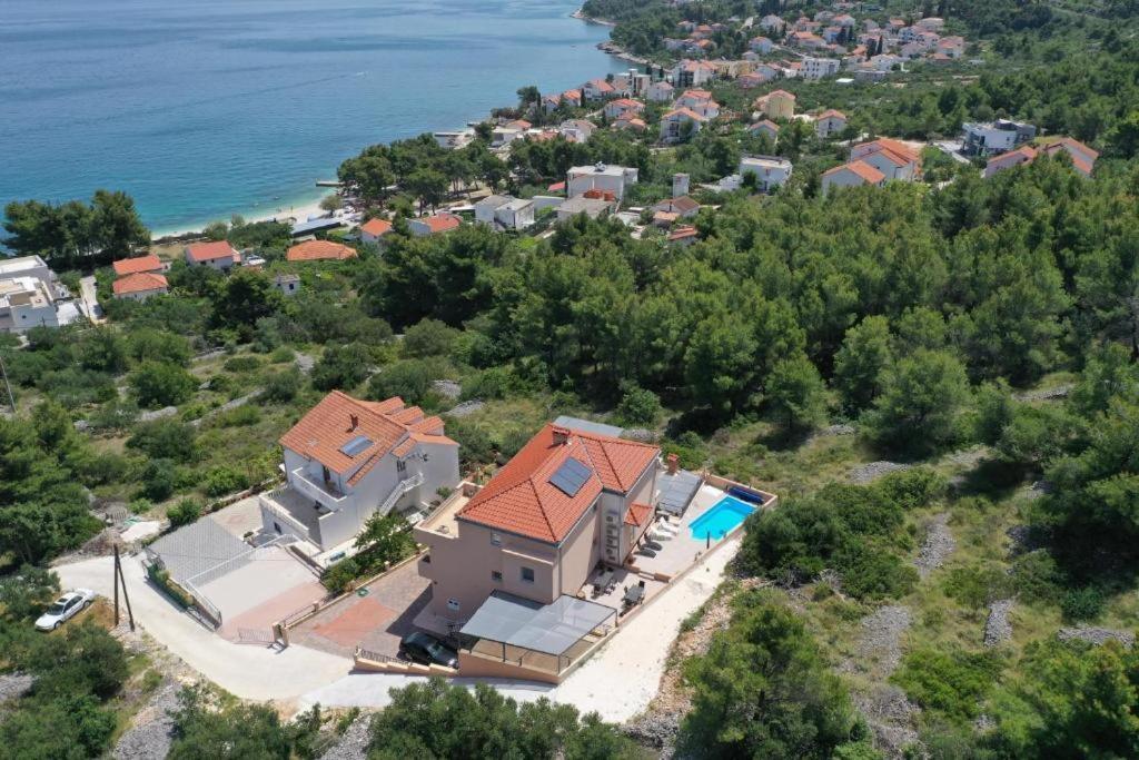 Panorama With Seasonal Pool Slatine